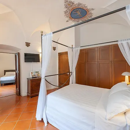 公寓 La Loggia Di Portica Residenza Storica Nel Centro Di 阿西西