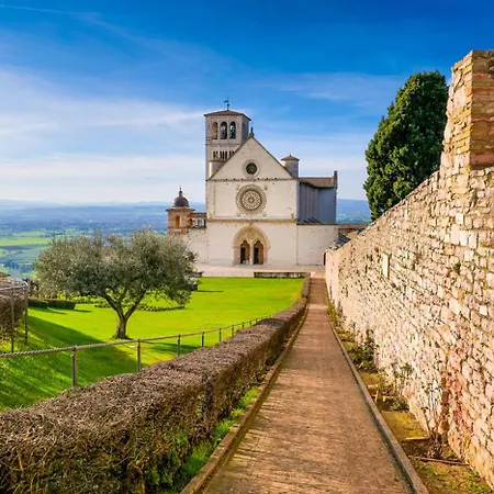 La Loggia Di Portica Residenza Storica Nel Centro Di * 阿西西